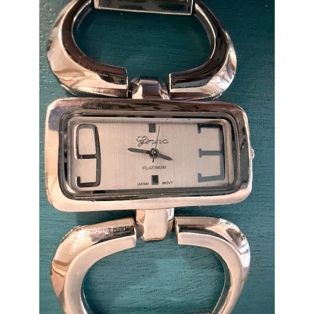 Y2K vintage Geneva Platinum Women's Watch - Picture 3 of 3